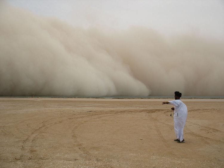 Песчаная буря в Сахаре