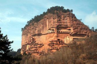 Пещерный монастырь Майцзишань