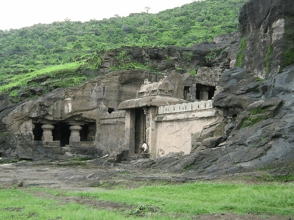 Пещеры джайна