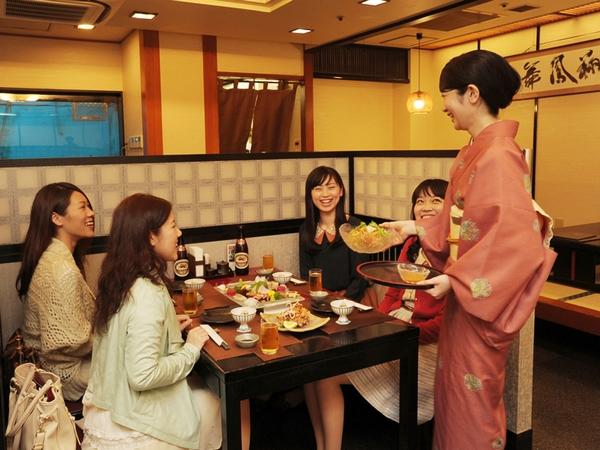 Обслуживание в ресторане Японии