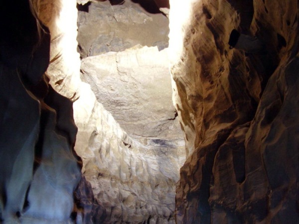 Баскунчакская карстовая пещера