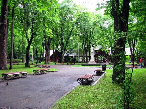 Центральный парк Адамовка