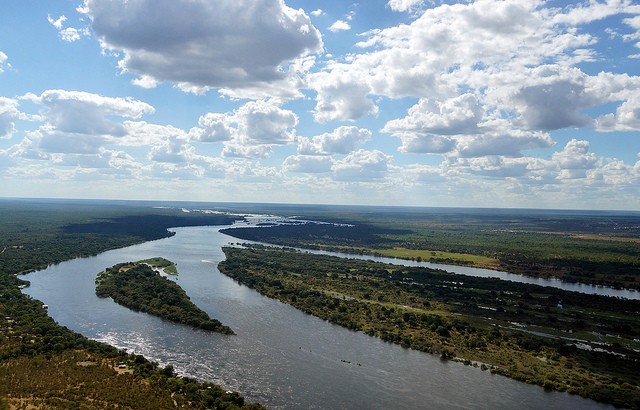 Река Замбези в Африке