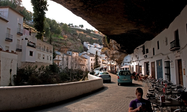 Улица Cuevas del Sol