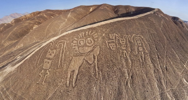 Геоглифы Наска, в пустыне Перу