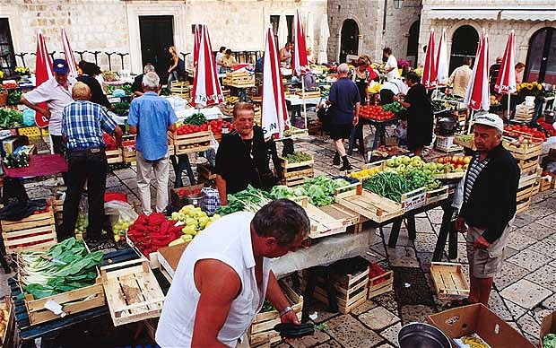 Рынок в районе Гундиличевой Поляны