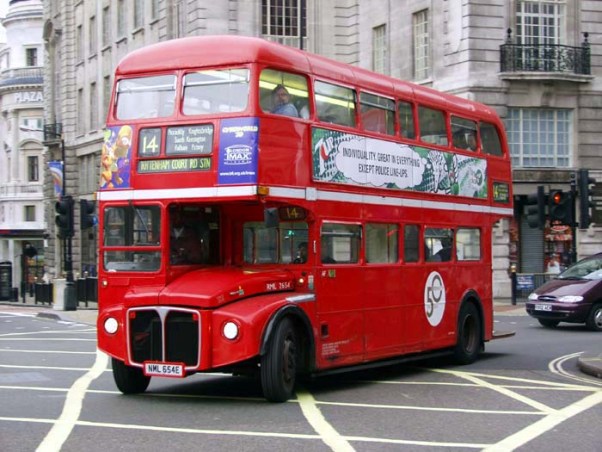 Лондон, красный автобус