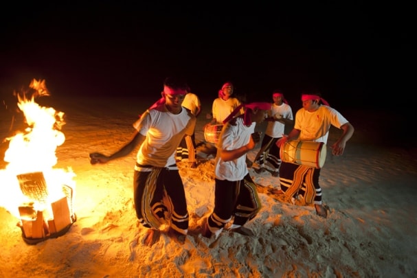 Танцы местных жителей, Мальдивы
