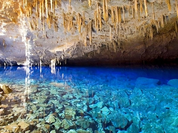 Озеро пещеры «Blue Lake Cave», Бразилия