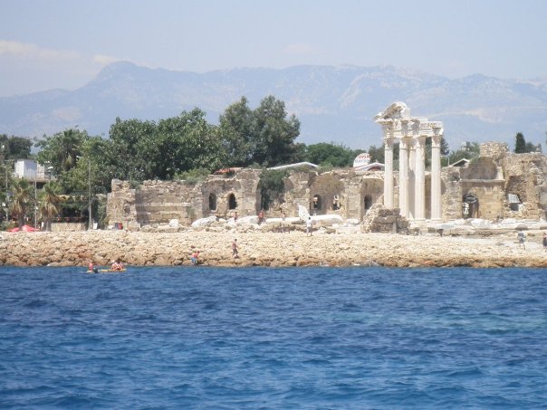 Храм Аполлона и море, Сиде