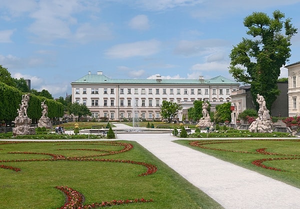 Дворец Мирабель - красивые города австрии