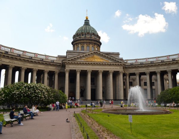 популярные площади в санкт петербурге