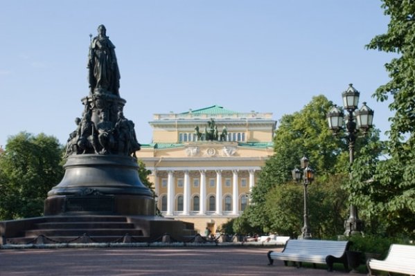 самые известные площади санкт петербурга