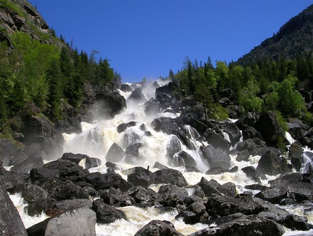 Большой Чульчинский водопад- достопримечательности сибири
