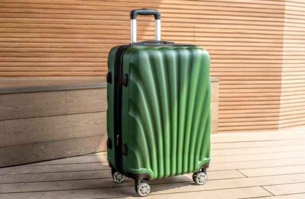 Модные чемоданы для туристов