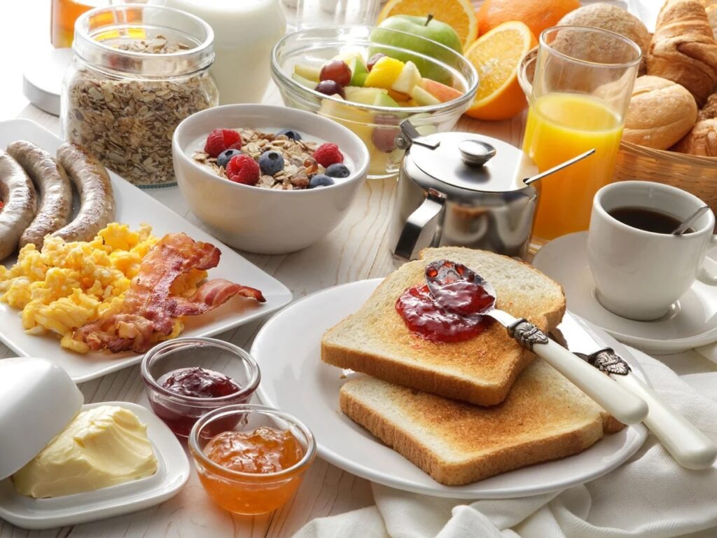 Американский завтрак – что американцы едят с утра