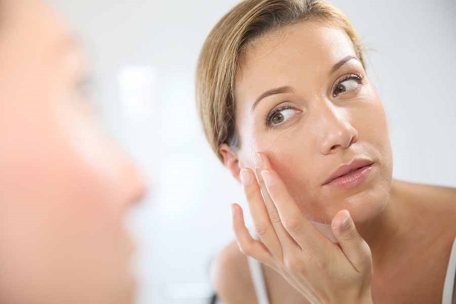 Зимний крем для лица: как правильно выбирать средство по типу кожи
