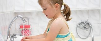 Воспитание детей: уроки чистоты для малышей