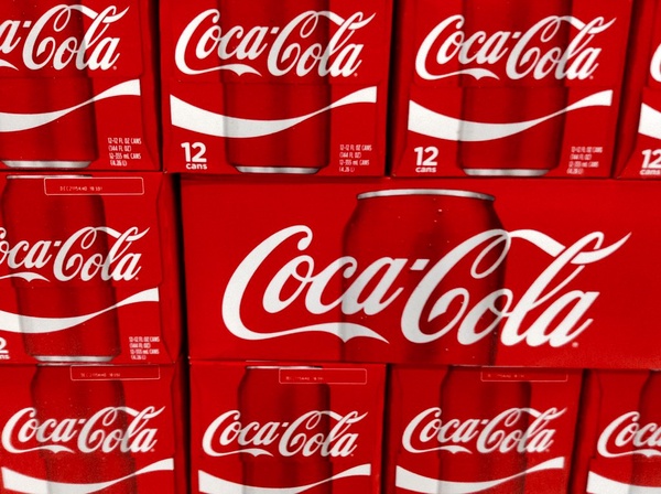 Кока-Кола при беременности: можно ли пить, польза и вред напитка