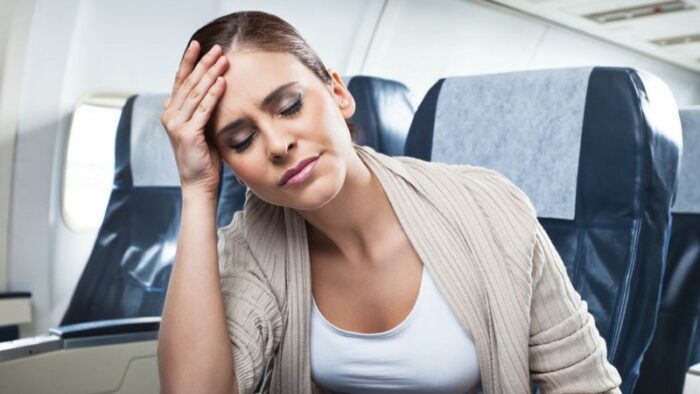 Что делать, чтобы не укачивало в самолете и после полета: советы от тошноты