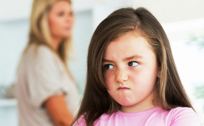 Детская агрессия и как с ней бороться: откуда появляется злость у детей, что делать