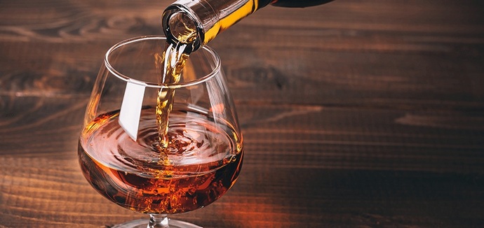 Коньяк, виски, красное вино, водка: что лучше, вкуснее и вреднее для здоровья сосудов