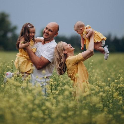 Семейная фотосессия: запечатлейте счастливые моменты
