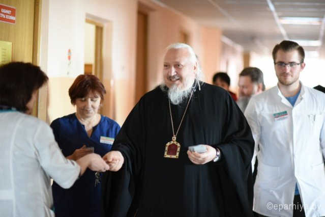 Владыка Стефан посетил Нисимковскую больницу сестринского ухода