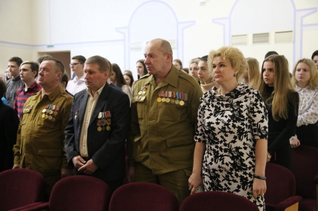 В Лельчицкой гимназии чествовали воинов-интернационалистов