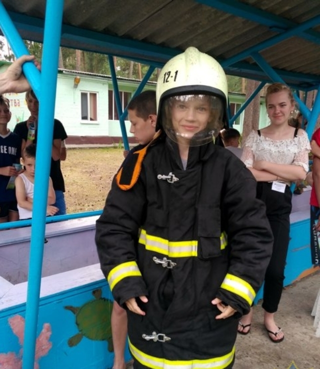 Лунинецкие спасатели посетили оздоровительный лагерь «Спутник»