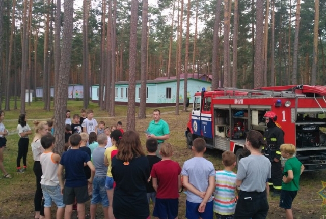 Лунинецкие спасатели посетили оздоровительный лагерь «Спутник»