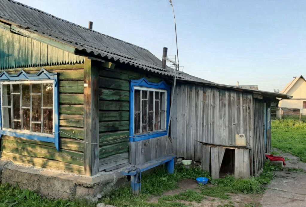 В Борисовском районе мужчина поджег дом сожительницы