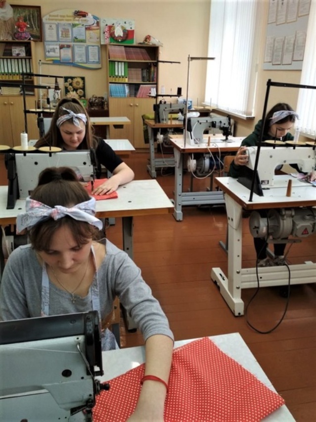В Наровлянской гимназии организована работа лагеря труда и отдыха