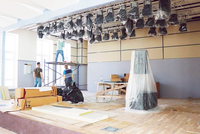 В Мозырском драмтеатре завершается ремонт, длившийся более 7 лет