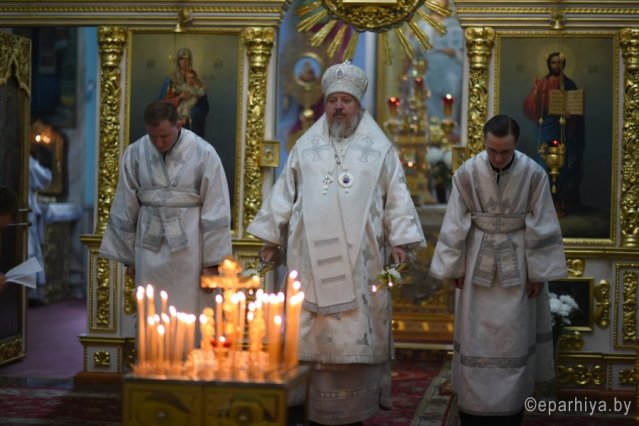 Троицкая Родительская суббота в Петро-Павловском кафедральном соборе Гомеля