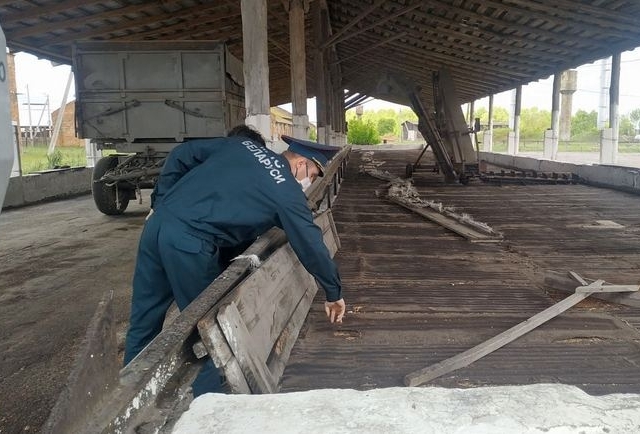 Ельские спасатели проводят рейды на сельхозпредприятиях