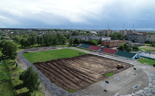 В Калинковичах обновляется городской стадион