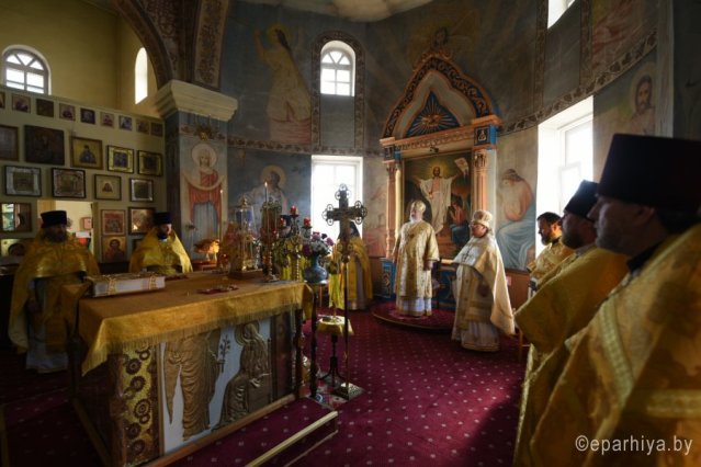 Добруш: Божественная литургия в день памяти святой равноапостольной княгини Ольги