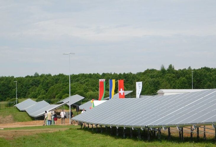 В Сенненском районе появились первые в регионе солнечные батареи