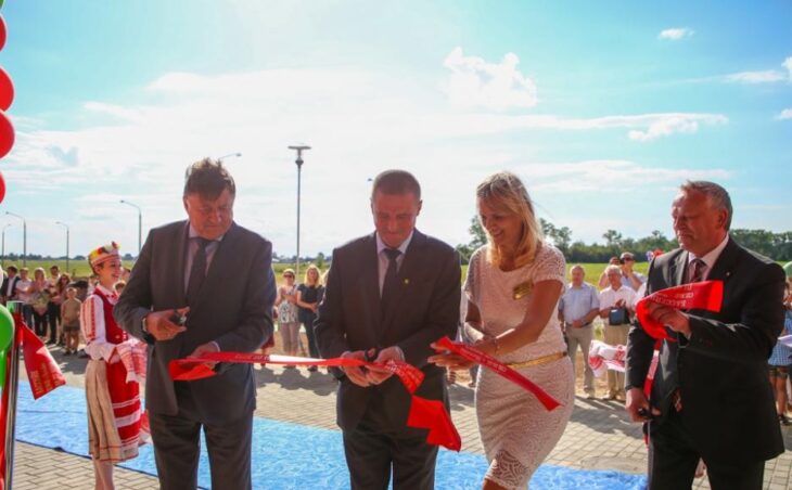 В Могилеве на базе школы открыли новый бассейн