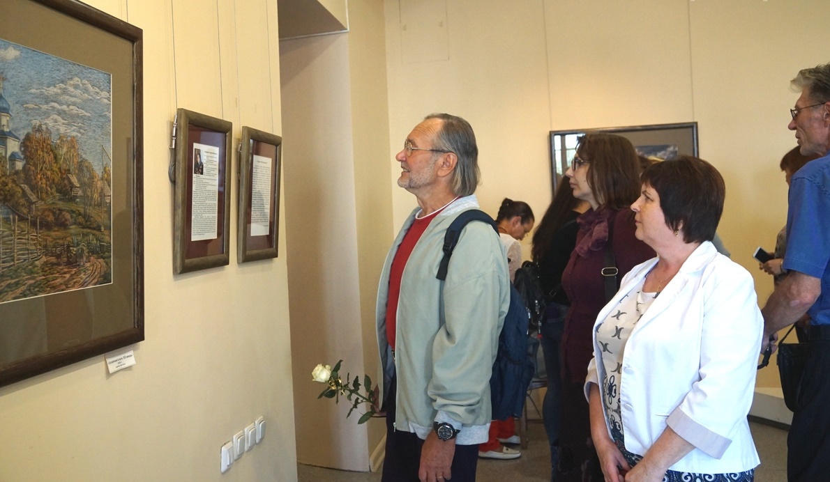 В могилевском музее открылась выставка, посвященная храмам