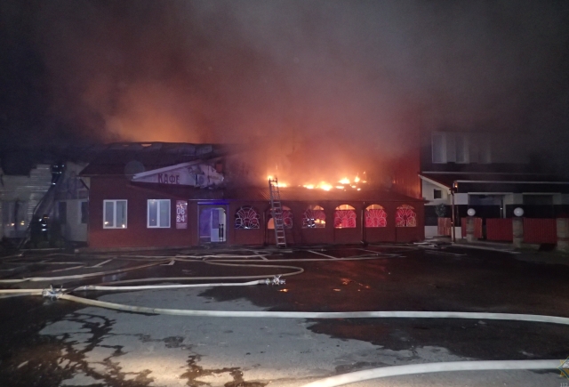 Речицкие спасатели ликвидировали пожар в кафе