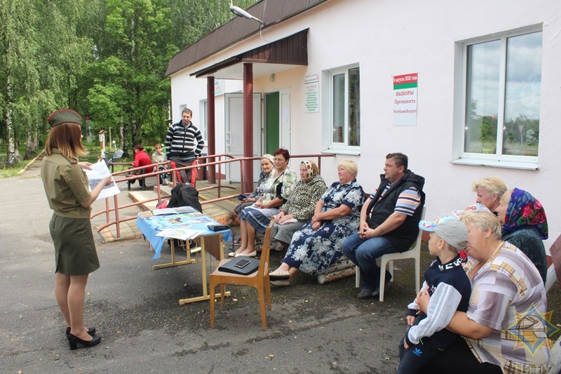Ярмарка безопасности для селян прошла в Шарковщине