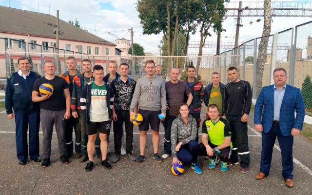 Молодежь локомотивного депо Барановичей провела волейбольный турнир