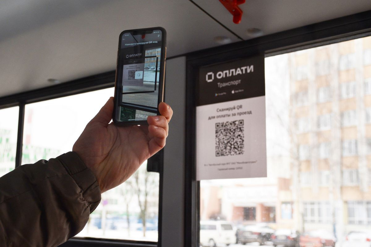 В общественном транспорте Минска заработал сервис «Оплати»