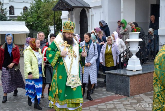 Божественная литургия в день преставления преподобного Сергия Радонежского в Гомеле