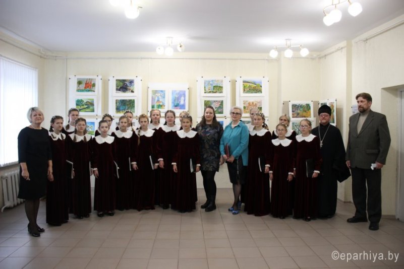 Выставка документальной фотографии и детского рисунка в Светлогорске