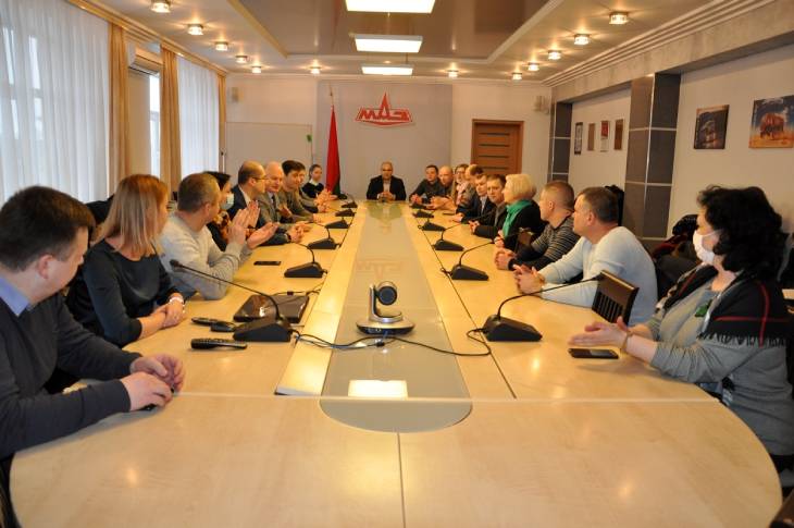 "МАЗ" посетила делегация из Академии управления при Президенте РБ