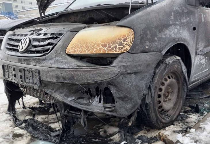 В Минске на проспекте Победителей загорелся автомобиль