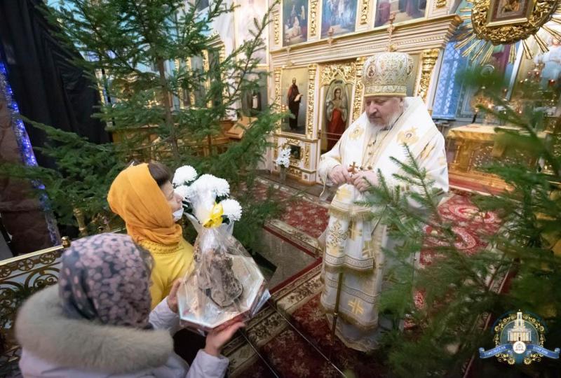 Божественная литургия в день памяти великомученицы Анастасии Узорешительницы